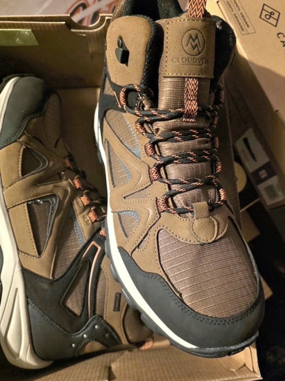 Cloudveil Mountain Works Hiking Boots Men's Brown & Black